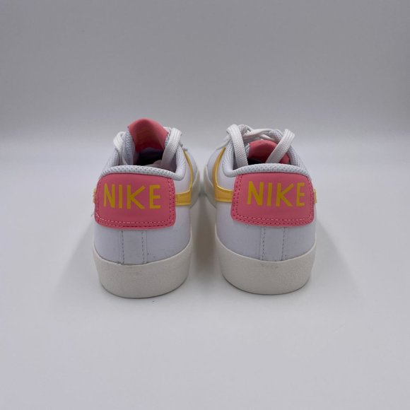 Nike Blazer Low ' 77 White Womens Shoes - Picture 4 of 8